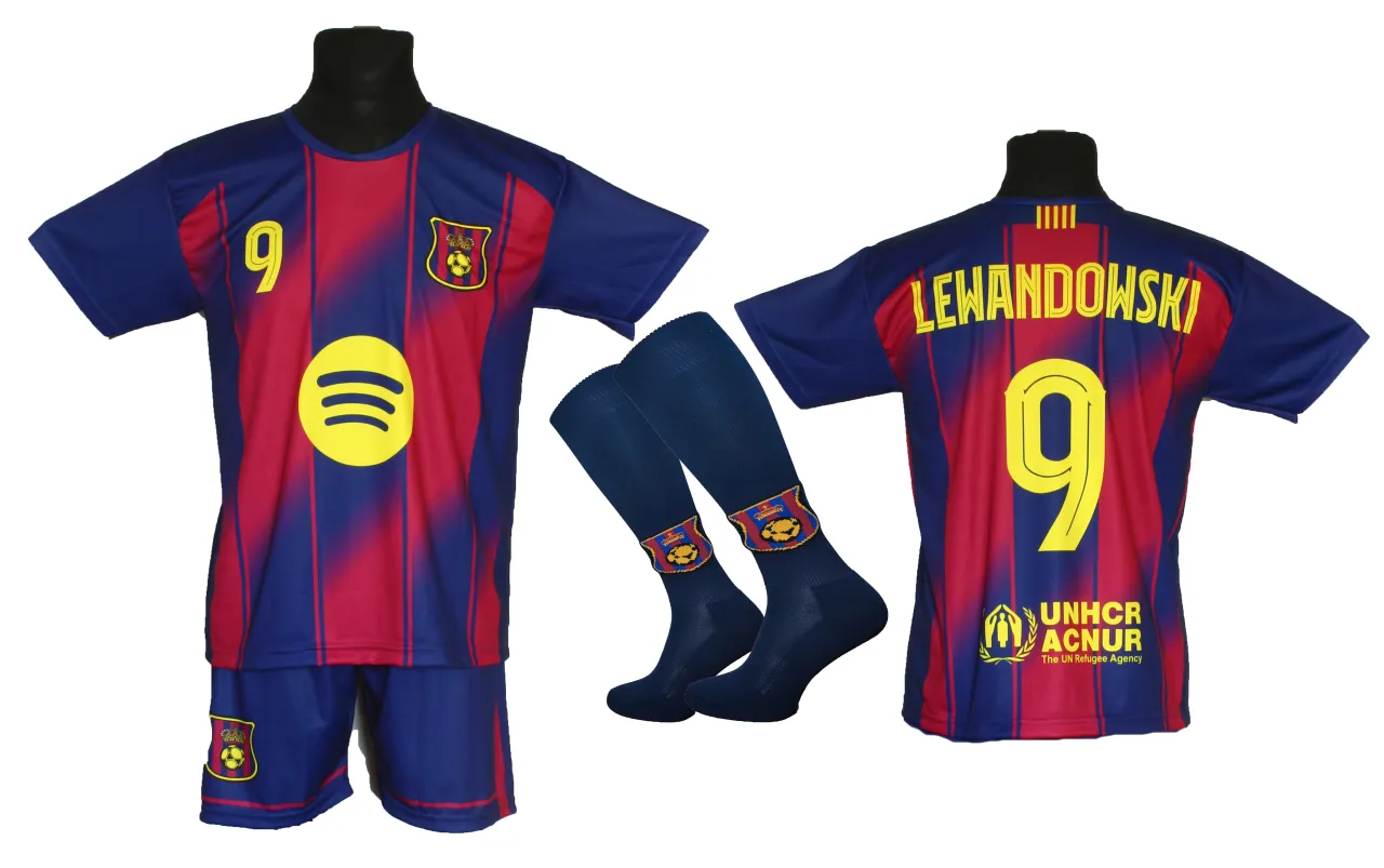 strój piłkarski barcelona Lewandowski dla dziecka