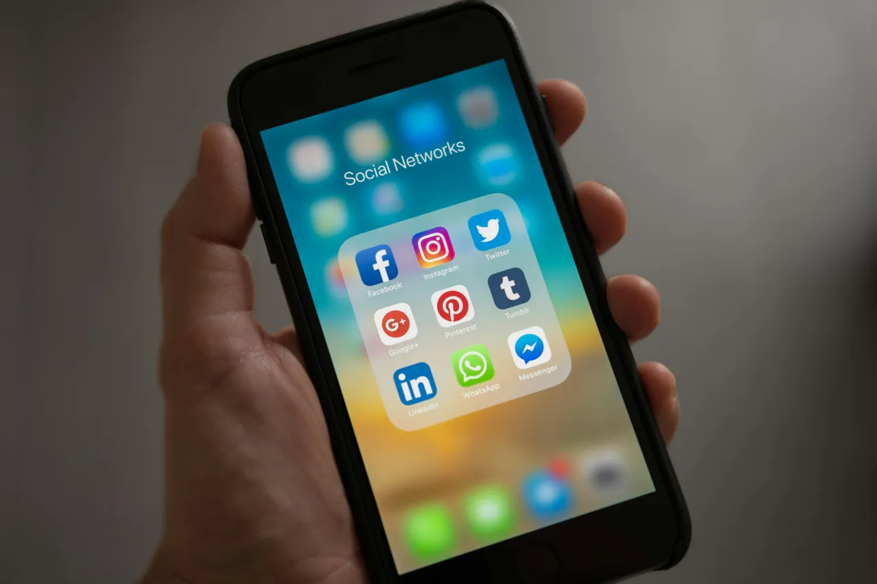 komu zlecić prowadzenie social media