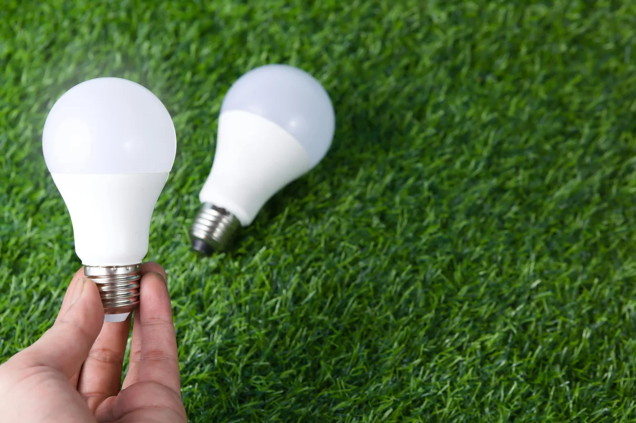 Jak zmagazynować nadwyżkę energii z fotowoltaiki