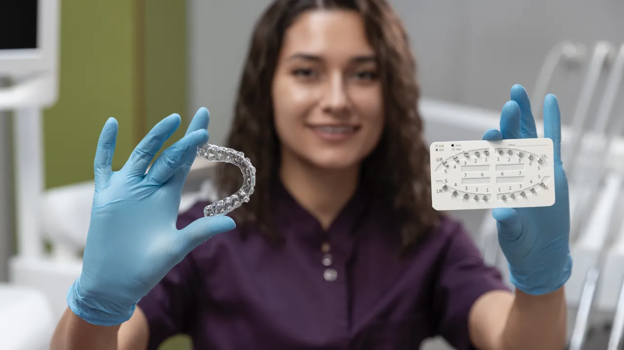 nakładki Invisalign