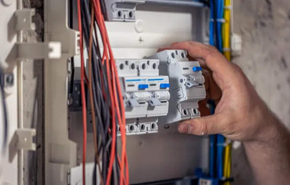 Montaż skrzynki elektrycznej