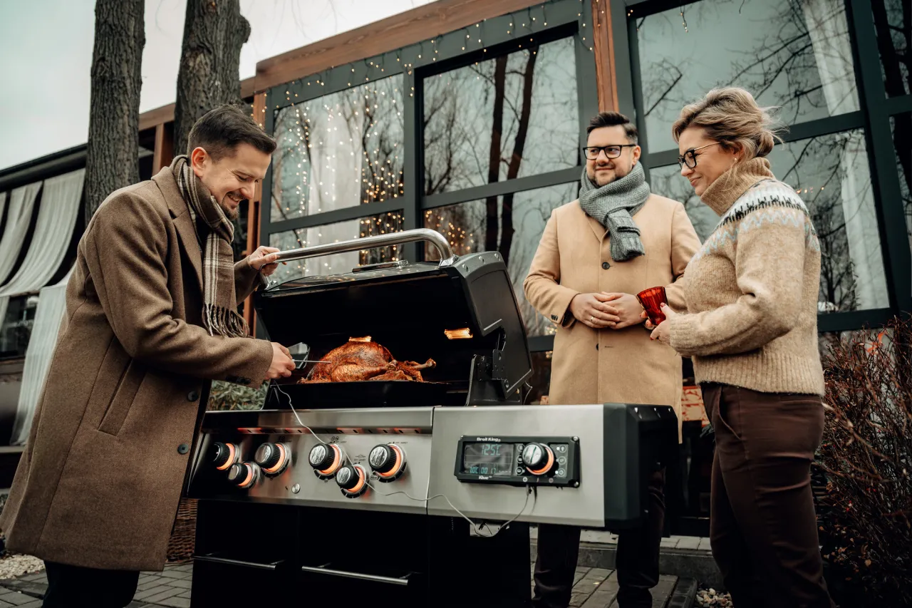 Trzy sondy pomiarowe – precyzyjny nadzór nad temperaturą na każdym etapie grillowania