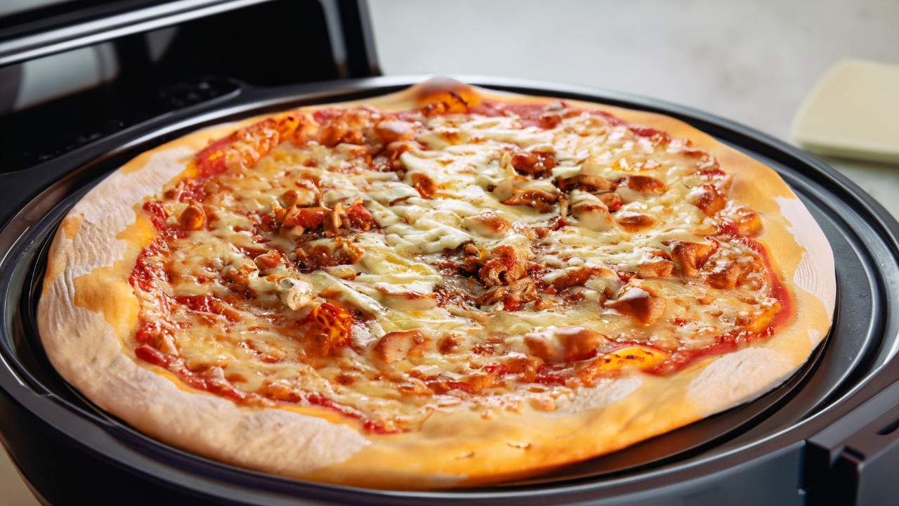 Kamień do pizzy z łopatką: Przewodnik po pieczeniu pizzy w Multicookerze