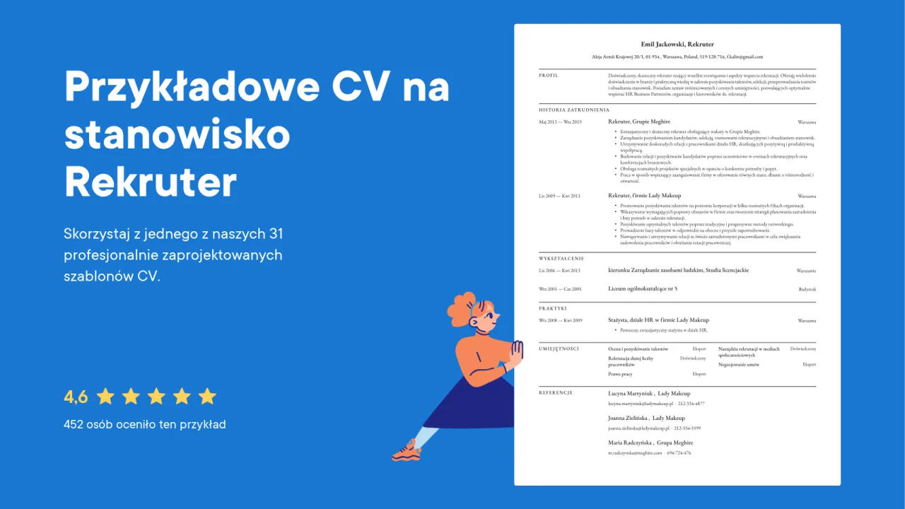 rekruter przeglądający CV, stos CV