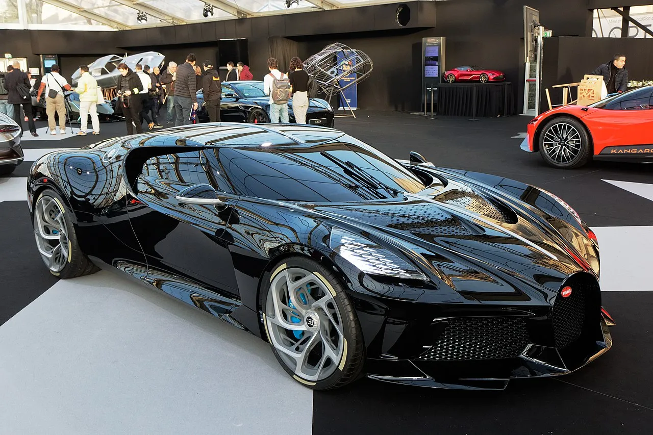 Bugatti Chiron Divo Centodieci La Voiture Noire group