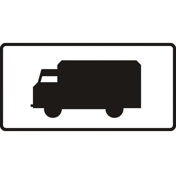 Znak zakazu ruchu ciężar&oacute;wek z tabliczką Polska