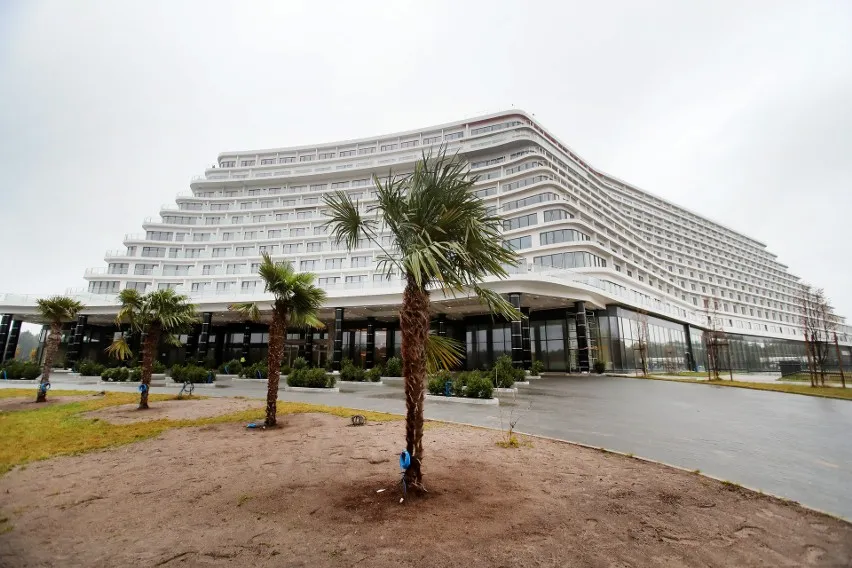 kolaż hoteli Gołębiewski w Polsce