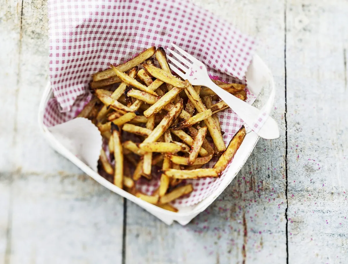 Pieczenie frytek z selera w piekarniku