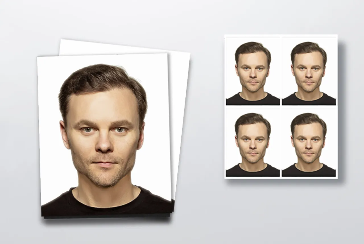 Zdjęcie do dowodu u fotografa - cztery identyczne portrety mężczyzny na białym tle.