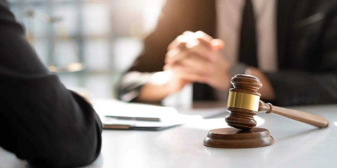 osoba podnosząca zarzut przedawnienia w sądzie