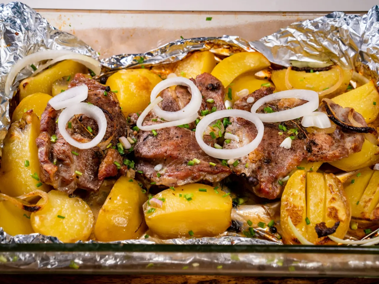 Zdjęcie Jak zrobić karczek na obiad - proste przepisy na soczyste mięso