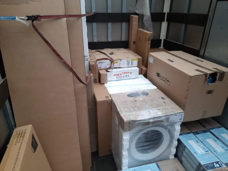 zabezpieczanie pralki do transportu