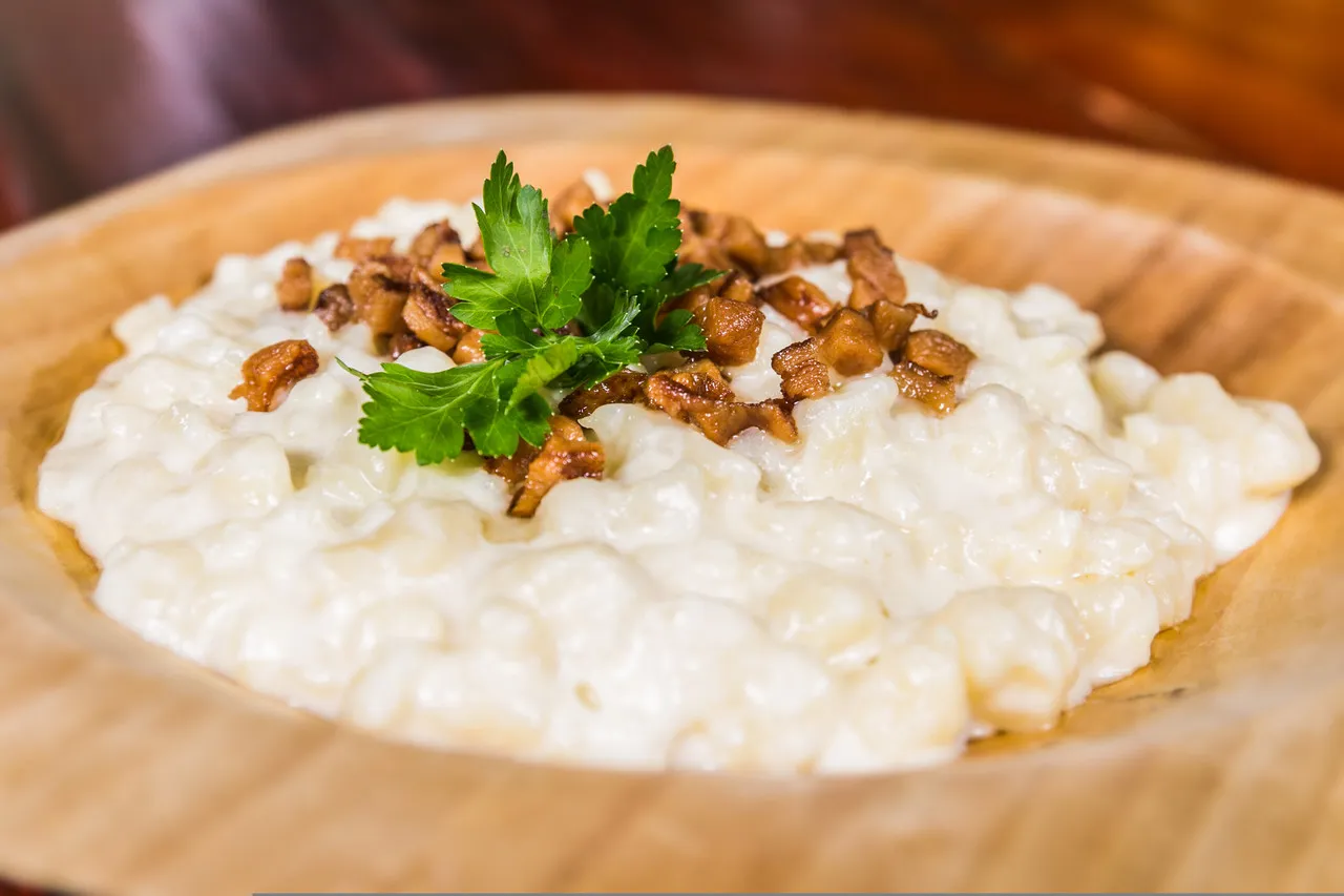 Dania z bryndzą podhalańską