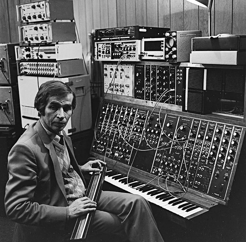 Włodzimierz Kotoński w Studiu Eksperymentalnym Polskiego Radia