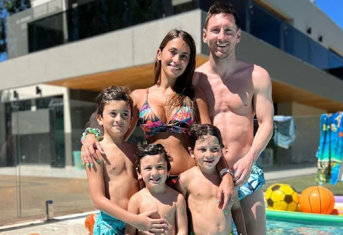 Antonela Roccuzzo i Lionel Messi dzieciństwo Rosario