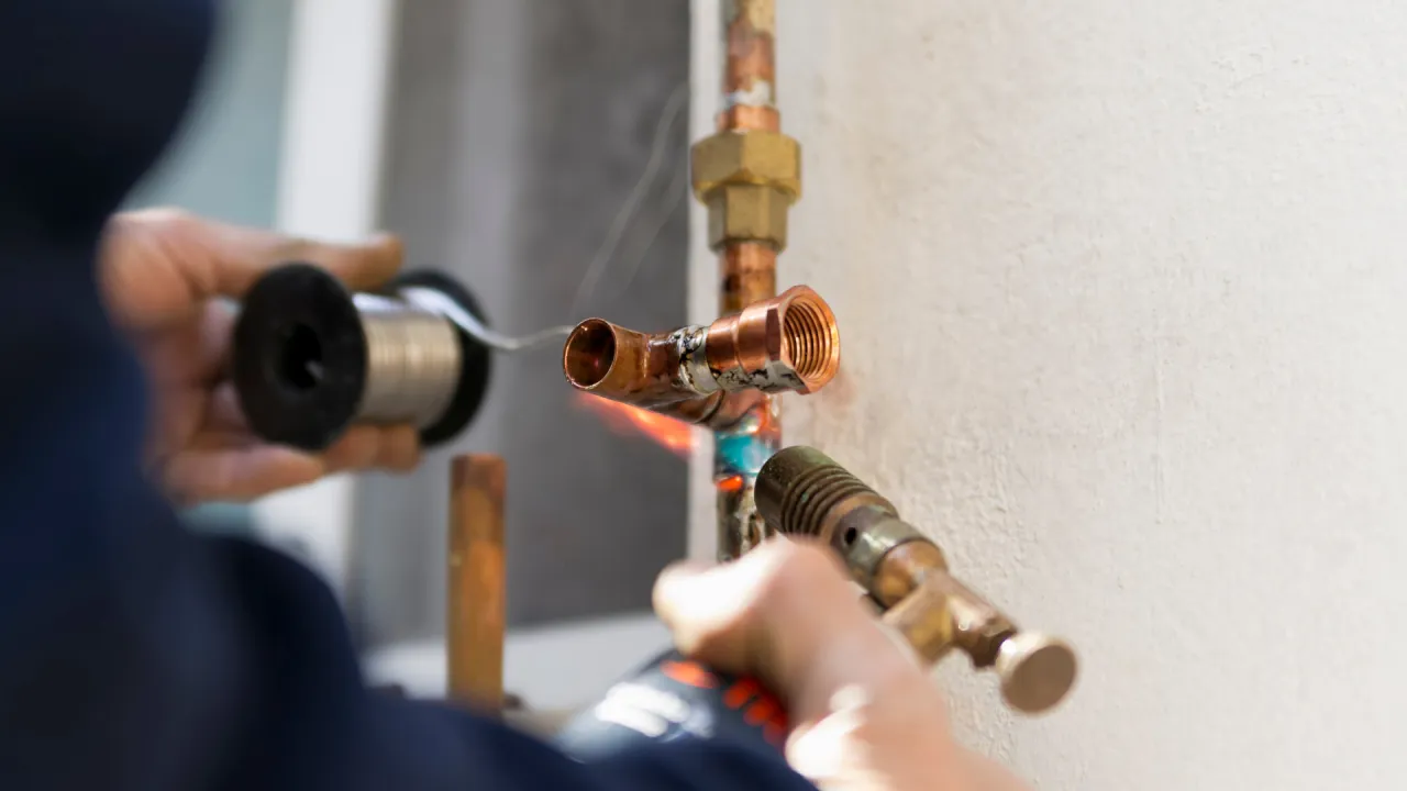 Metody łączenia rur miedzianych lutowanie press skręcane