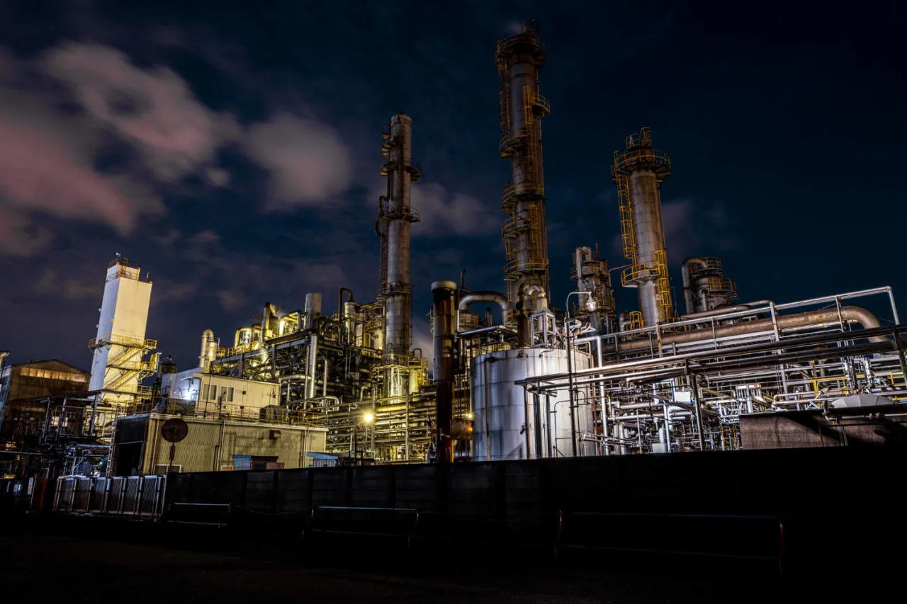 Ropa naftowa wydobycie platforma wiertnicza