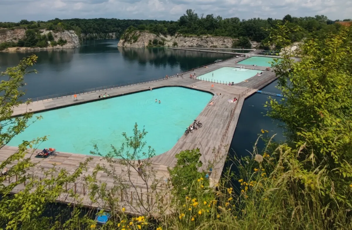 Zakrzówek Kraków zalew turkusowa woda