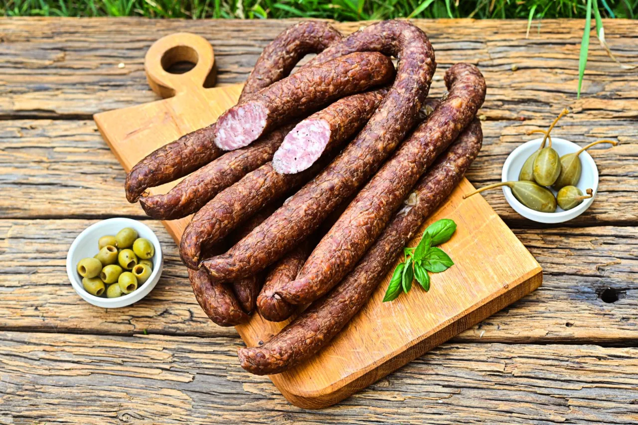 produkcja kiełbasy z dziczyzny rzemieślnicza