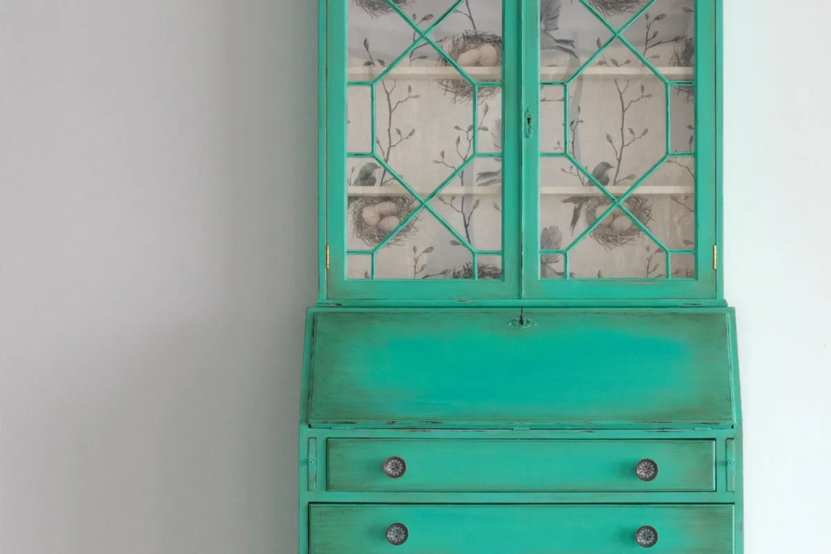 odnowione meble farbą kredową