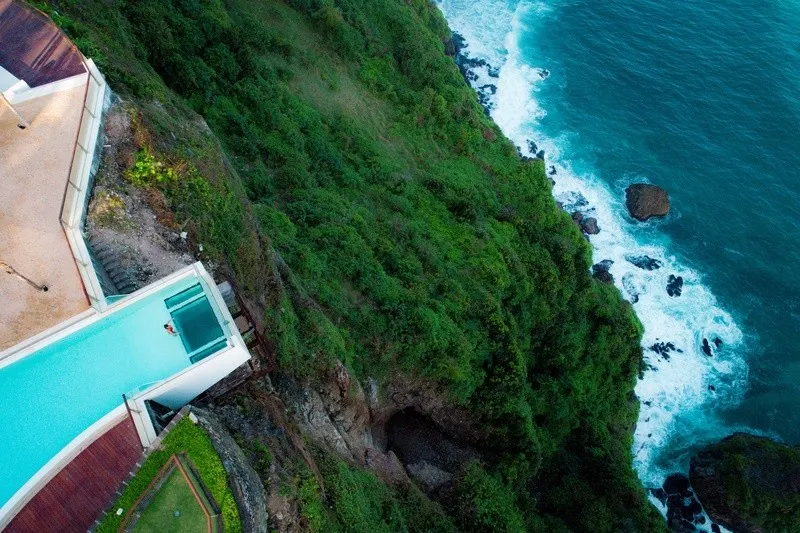 Lazy Z Spa Bali widok na ocean klif