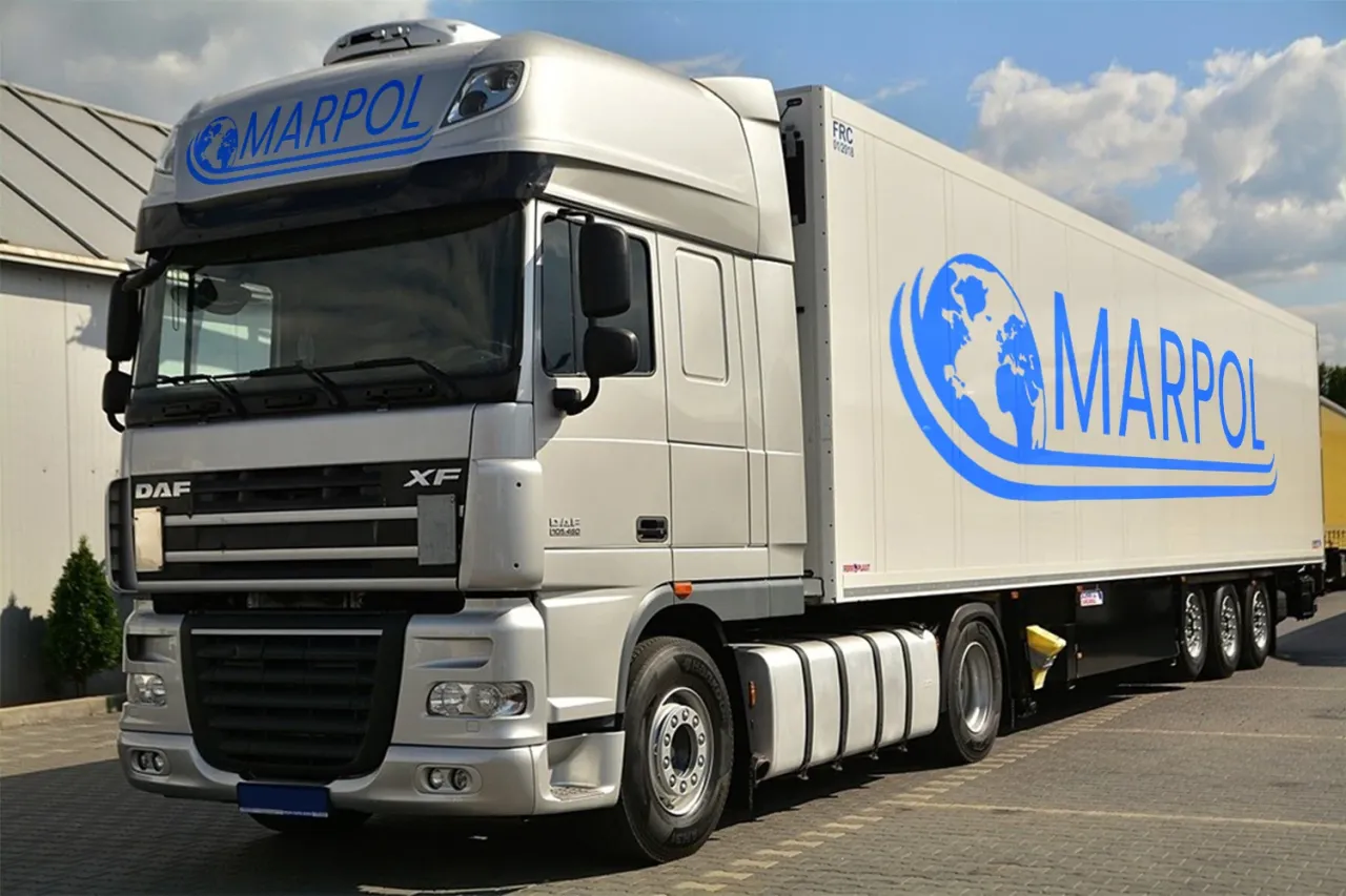 naczepa koffer vs plandeka por&oacute;wnanie