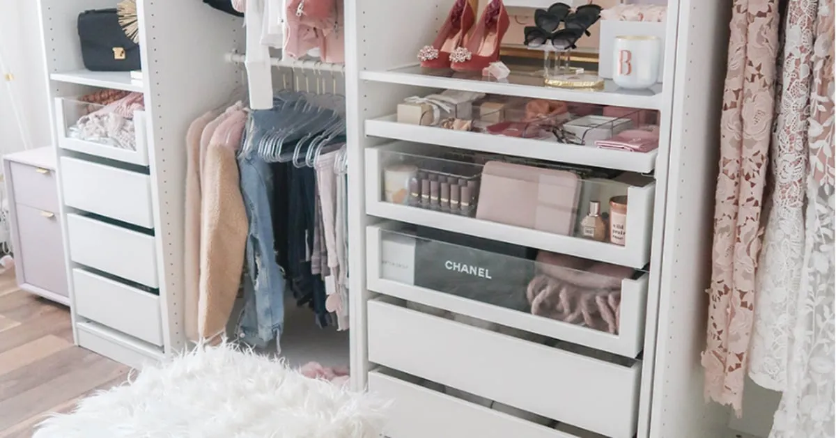 parfum im kleiderschrank schublade