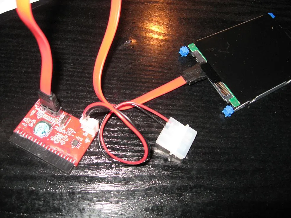 Zdjęcie Jak łatwo podłączyć stacje dysków do komputera bez stresu i błędów