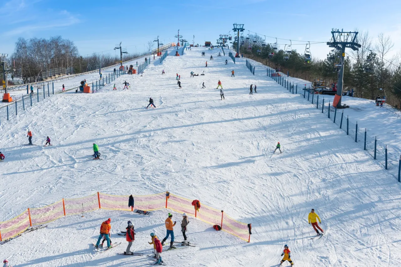 Stoki narciarskie blisko Warszawy por&oacute;wnanie