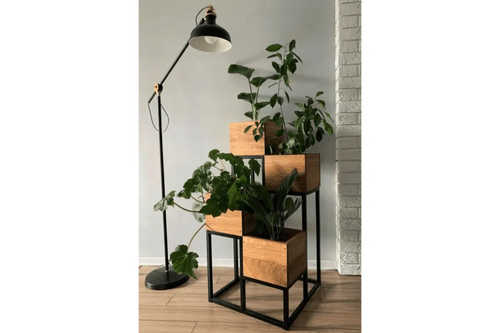 kwietnik stojący z roślinami aranżacje