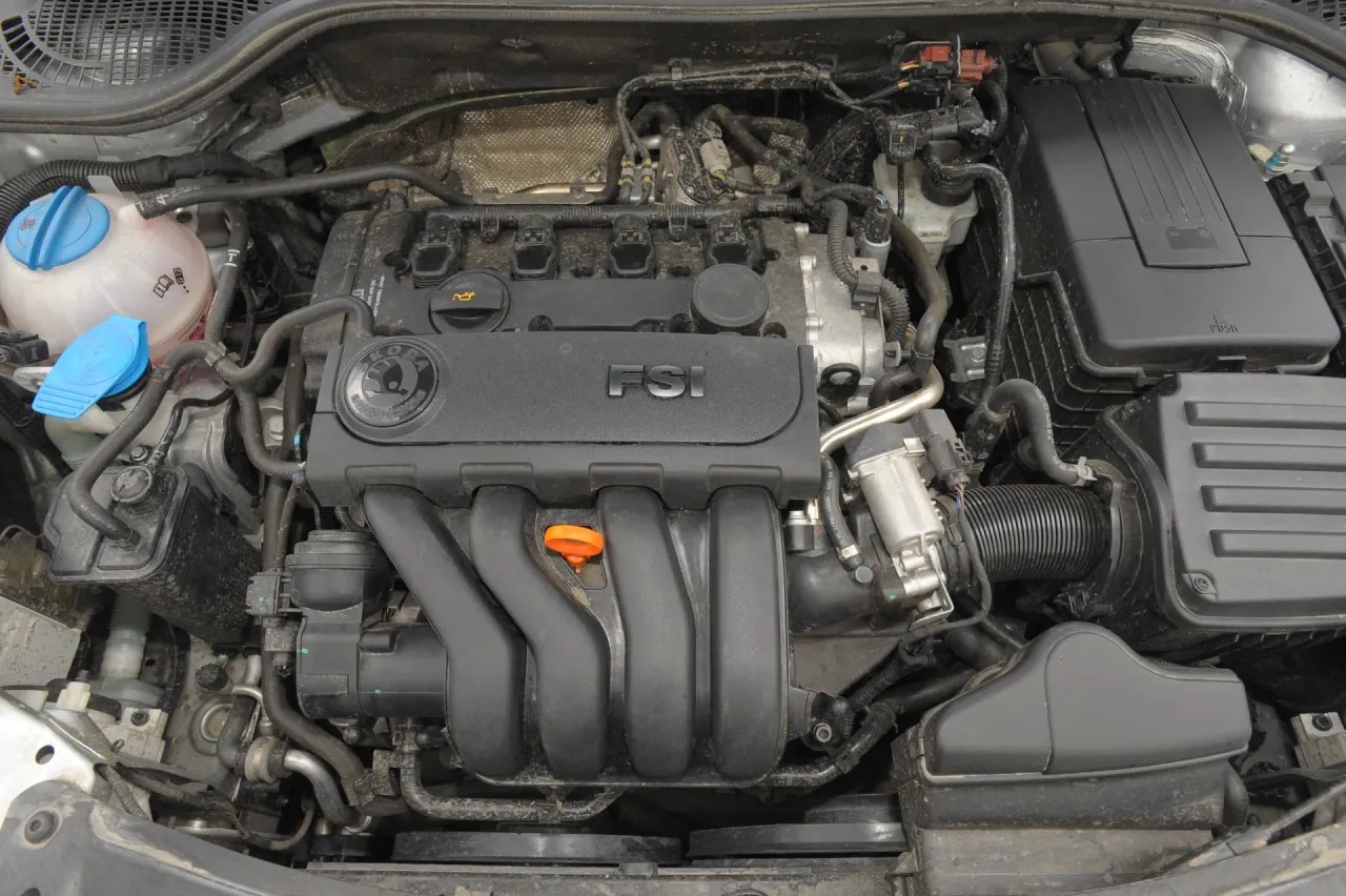 samoch&oacute;d używany, silnik GDI FSI, zaniedbany silnik