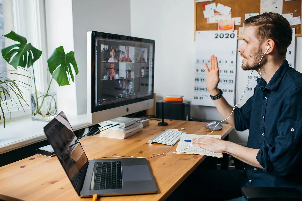 nauka zdalna zagrożenia epidemia mr&oacute;z