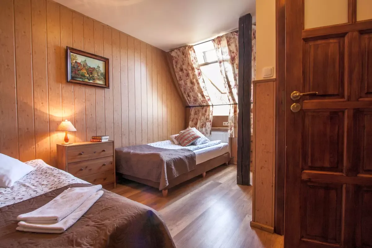 Ślężański Młyn hotel pokoje wnętrza