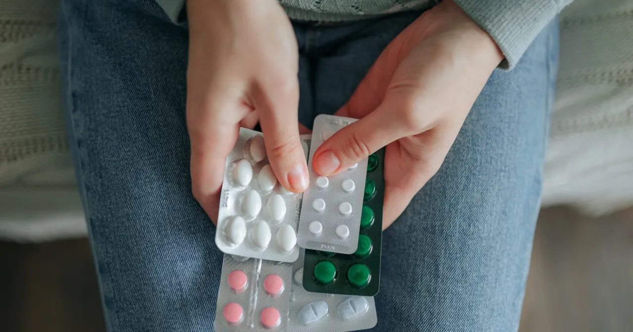 R&oacute;żne rodzaje lek&oacute;w na cholesterol