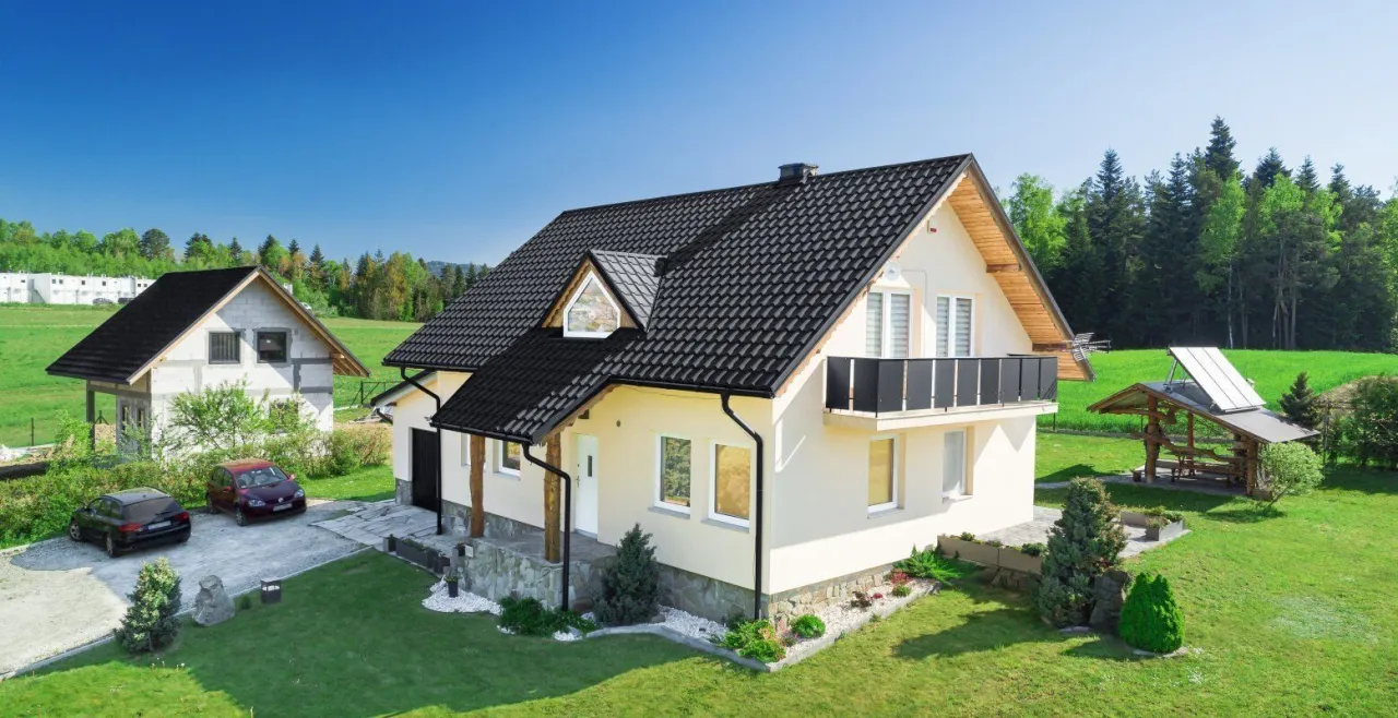 różne typy dachów koszty porównanie