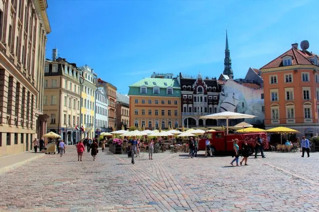 Ryga Stare Miasto turyści