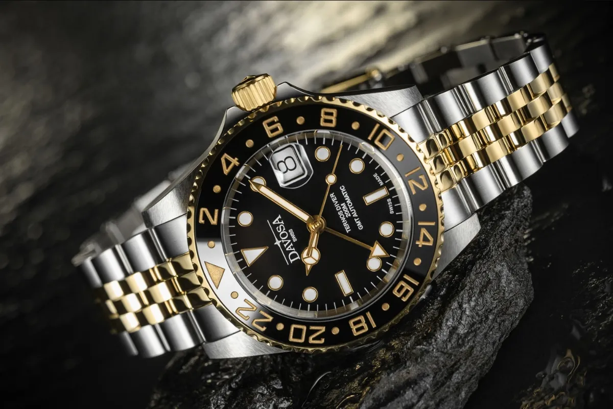 porównanie różnych typów bransolet do zegarków: Oyster, Jubilee, Mesh, zintegrowana