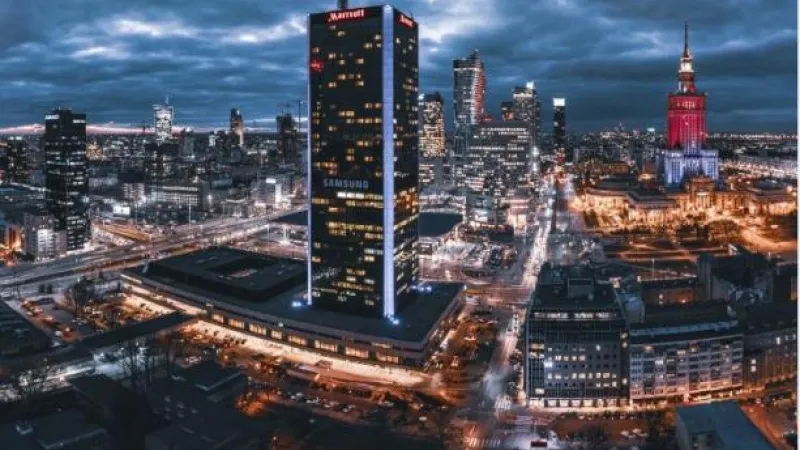 Warszawa hotel Marriott widok zewnętrzny