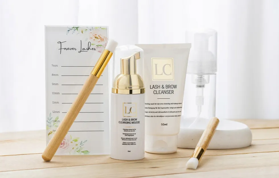 szampon do rzęs w piance pędzelek do mycia rzęs