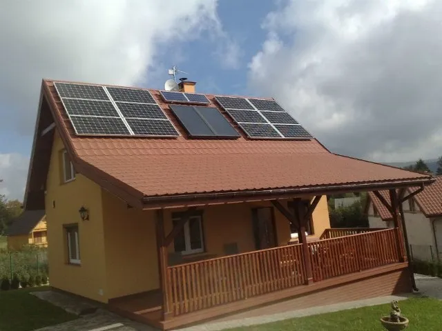 Zdjęcie Jak zbudować elektrownię słoneczną off-grid i uniknąć wysokich kosztów