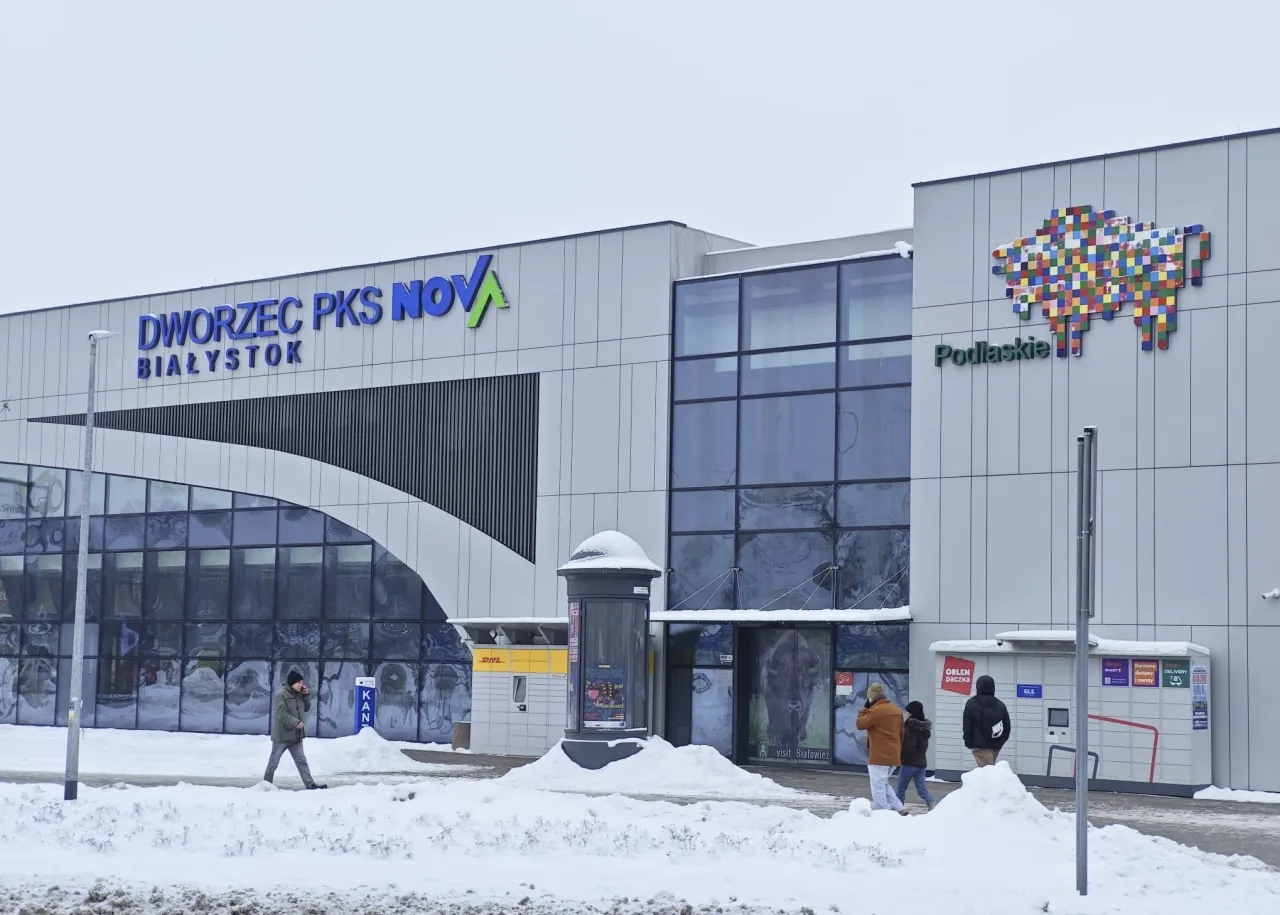 Dworzec PKS Nova Białystok z zewnątrz