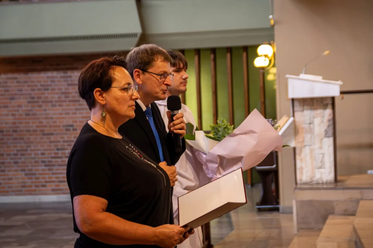 biuro parafialne rozmowa