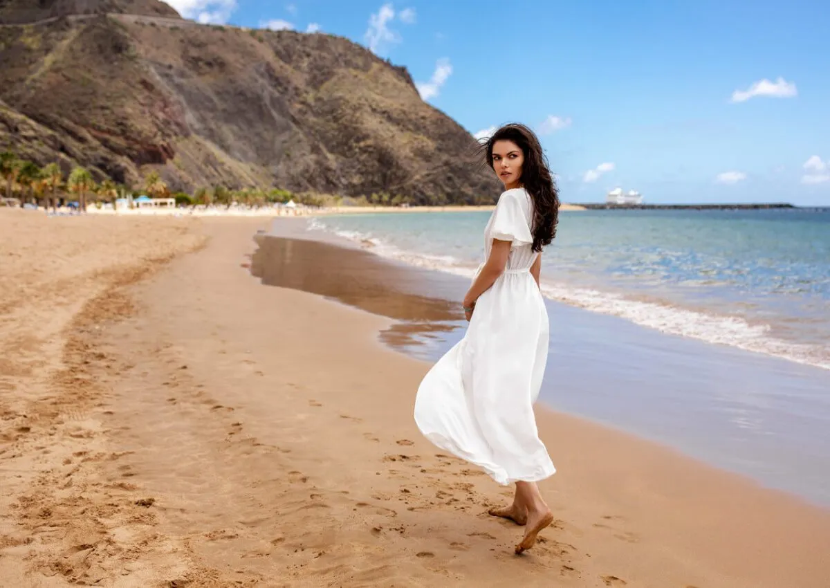 ubrania na wyjazd nad morze polskie zmienna pogoda