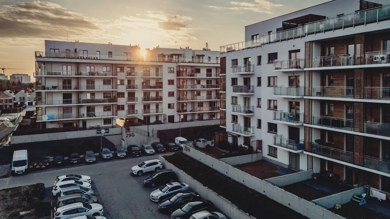 Rynek pierwotny vs wtórny mieszkania Kraków