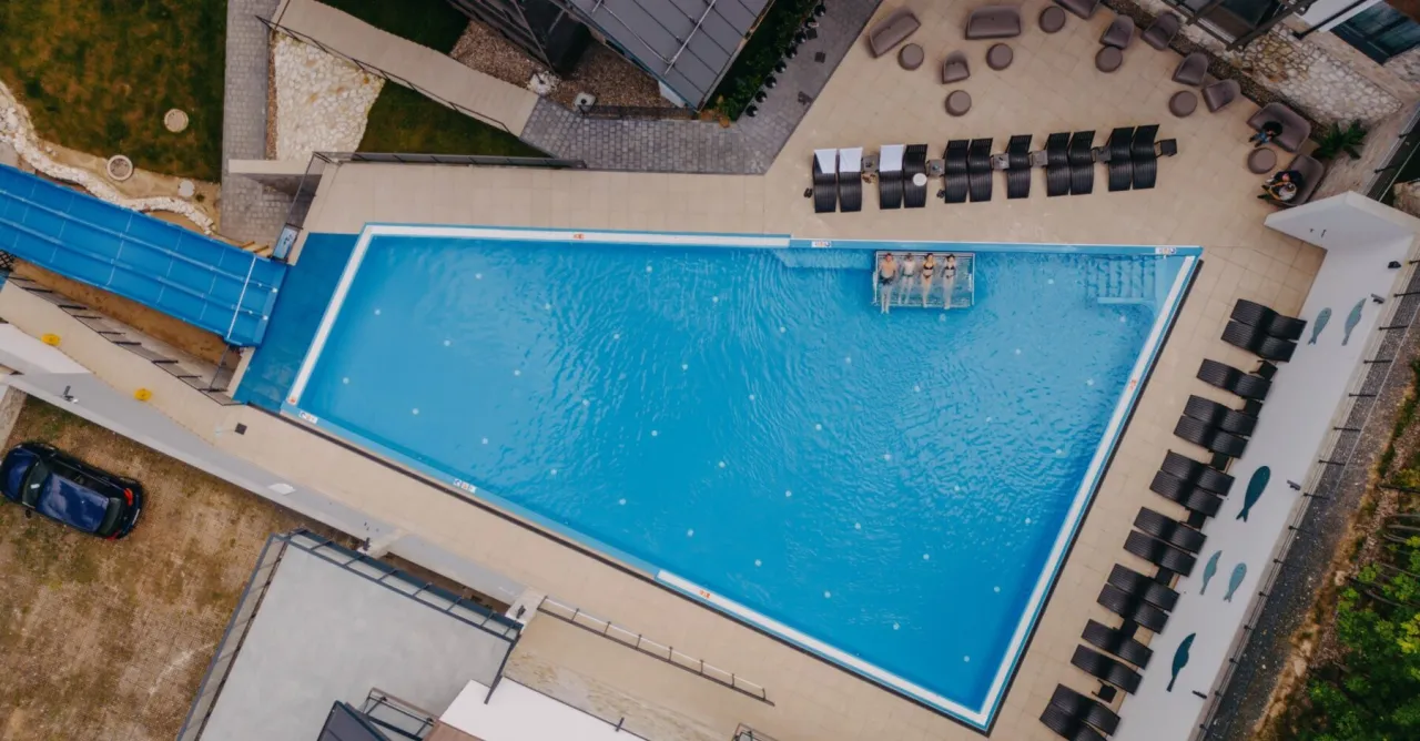 Elements Hotel & Spa basen zewnętrzny