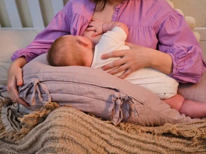 Zdjęcie Karmienie piersią ile razy na dobę? Poznaj zalecenia ekspertów