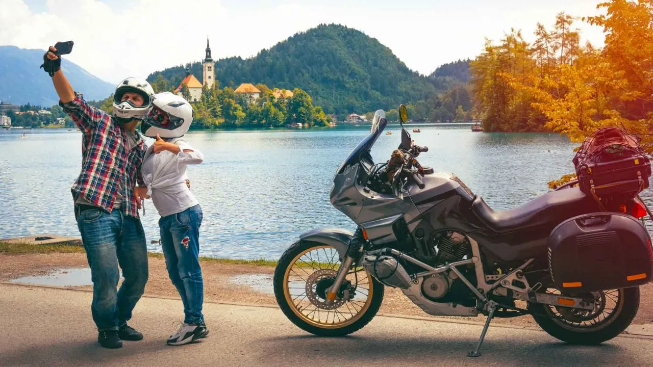Zdjęcie Niezapomniane trasy motocyklowe w Europie: odkryj piękno i wyzwania