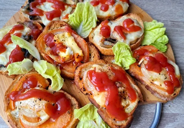 Grzanki z piekarnika na blasze