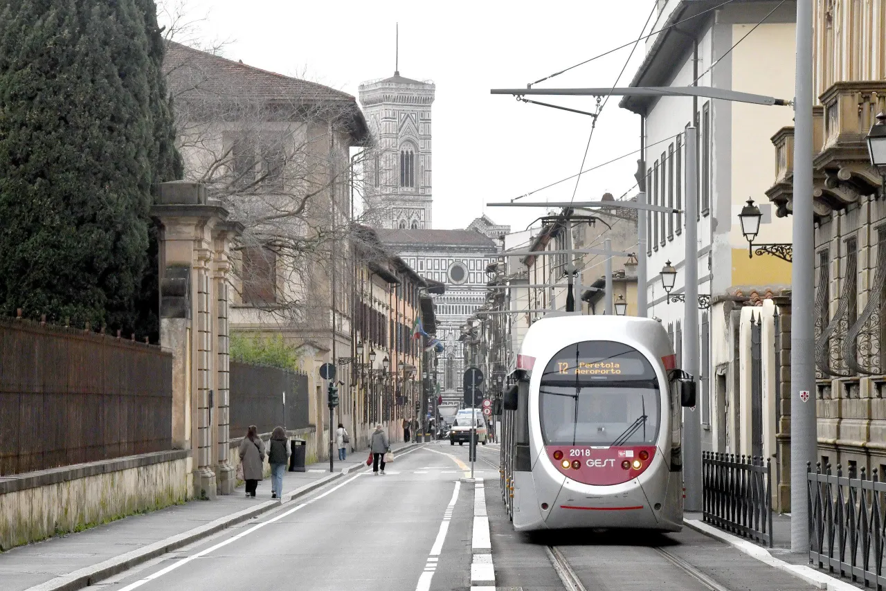 Tramvia T2 Firenze Novoli centro storico