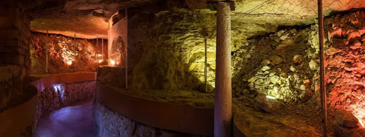 Krzemionki prehistoryczne kopalnie krzemienia pasiastego UNESCO